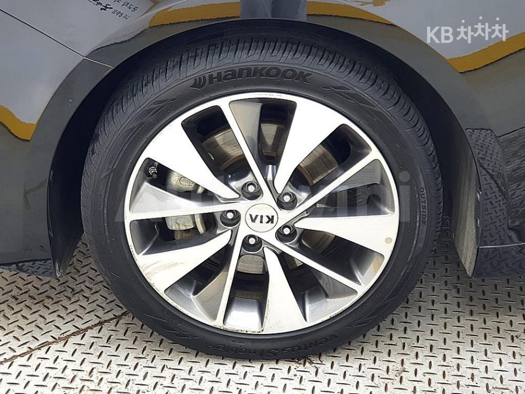2016 KIA K5 2ND GEN OPTIMA 1.7 DIESEL SX NOBLESSE - 16