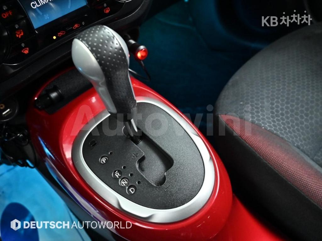 2014 NISSAN JUKE 1.6 S - 9
