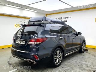 KMHSR81XDHU258828 2017 HYUNDAI  MAXCRUZ DIESEL(E-VGT)R2.2 4WD 파이니스트 EDITION 7 SEATS-2