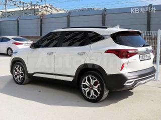 KNAET812GMK117679 2021 KIA SELTOS 1.6 GASOLINE TURBO 2WD SIGNATURE-2