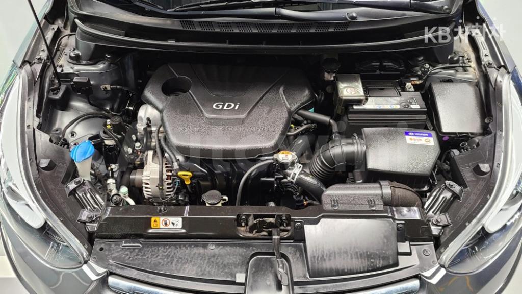2016 HYUNDAI  AVANTE ELANTRA 1.6 GDI SMART BASIC - 26