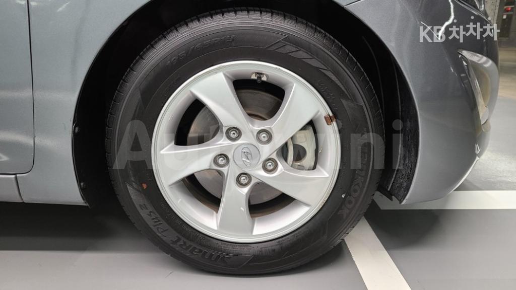 2016 HYUNDAI  AVANTE ELANTRA 1.6 GDI SMART BASIC - 22