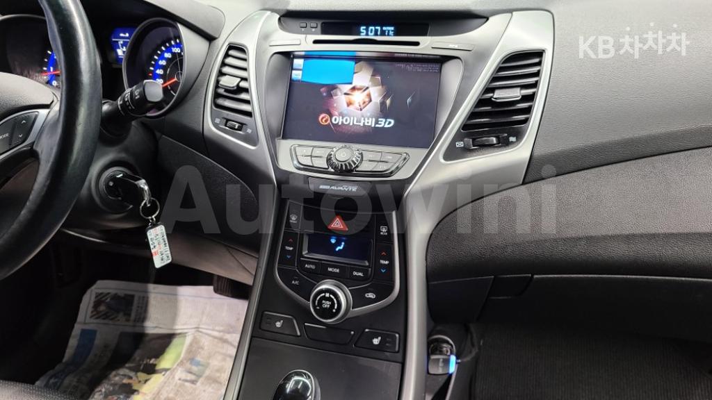 2016 HYUNDAI  AVANTE ELANTRA 1.6 GDI SMART BASIC - 7