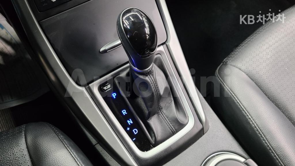 2016 HYUNDAI  AVANTE ELANTRA 1.6 GDI SMART BASIC - 13