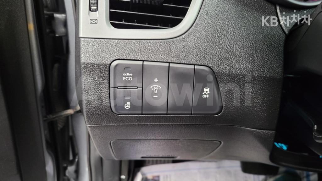 2016 HYUNDAI  AVANTE ELANTRA 1.6 GDI SMART BASIC - 17