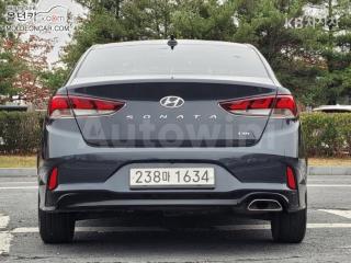 KMHE241AGJA433145 2018 HYUNDAI SONATA RISE 1.7 DIESEL STYLE-2