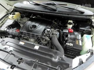 2015 SSANGYONG KORANDO TURISMO 4WD LT 11 SEATS - 19