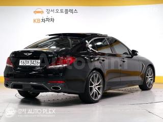 KMTG341ABLU058898 2020 GENESIS G70 2.0T SPORT PACKAGE-2