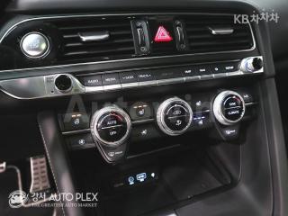 2020 GENESIS G70 2.0T SPORT PACKAGE - 11