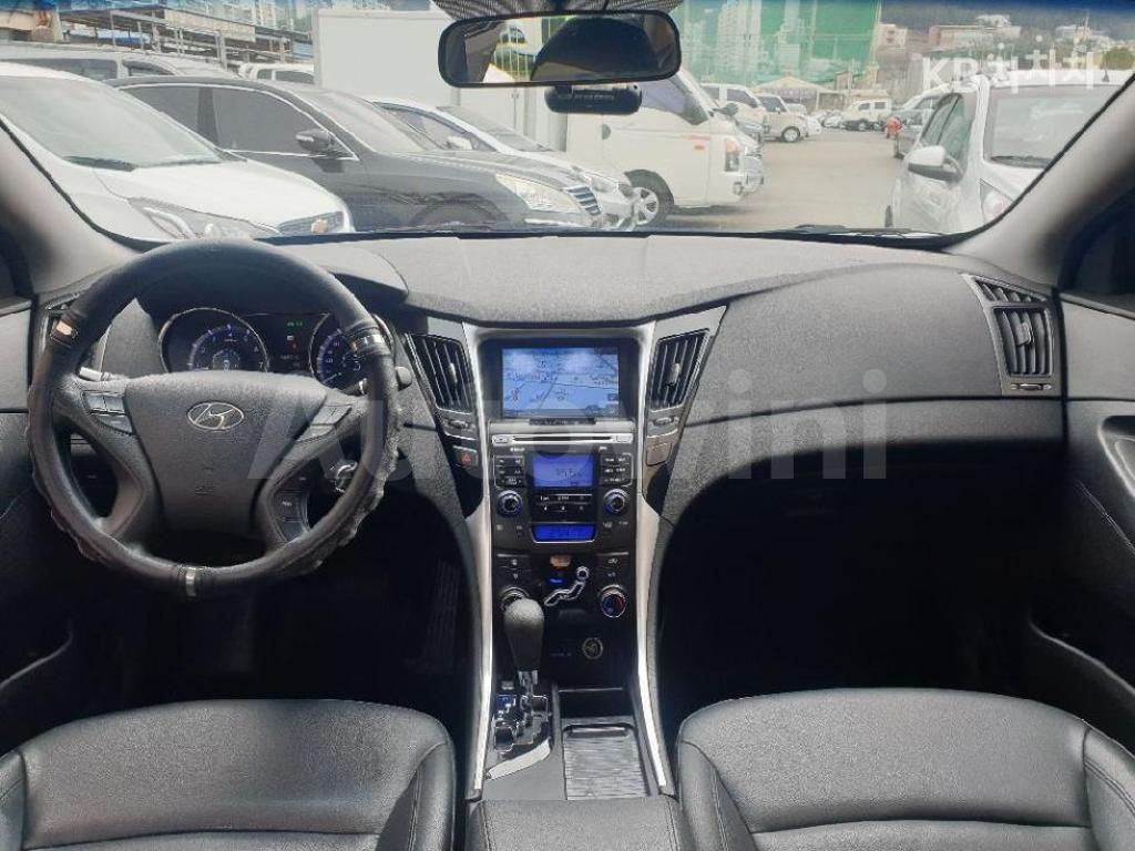 2011 HYUNDAI YF SONATA LPI LUXURY - 7