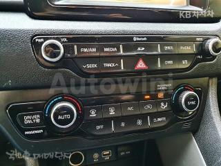 2017 KIA NIRO 1.6 LUXURY - 13