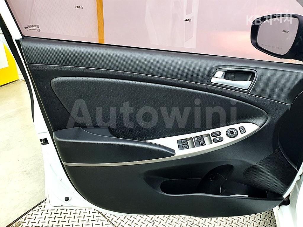 2016 HYUNDAI ACCENT  1.4 VVT MORDERN - 8