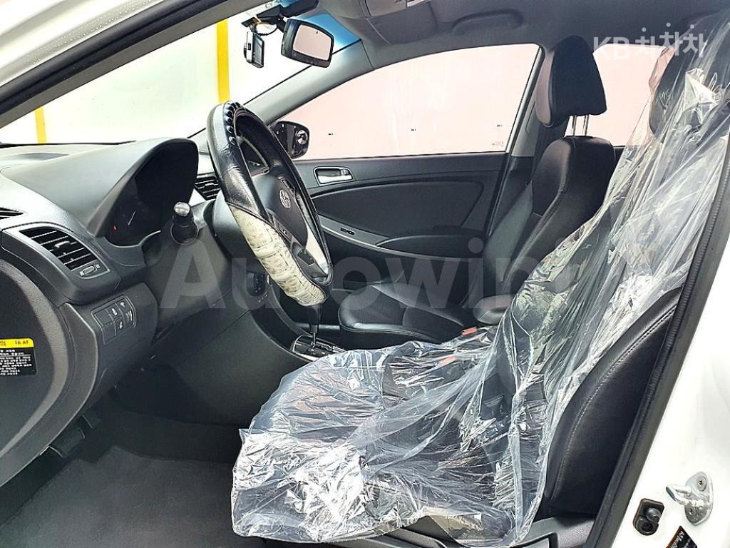 2016 HYUNDAI ACCENT  1.4 VVT MORDERN - 9