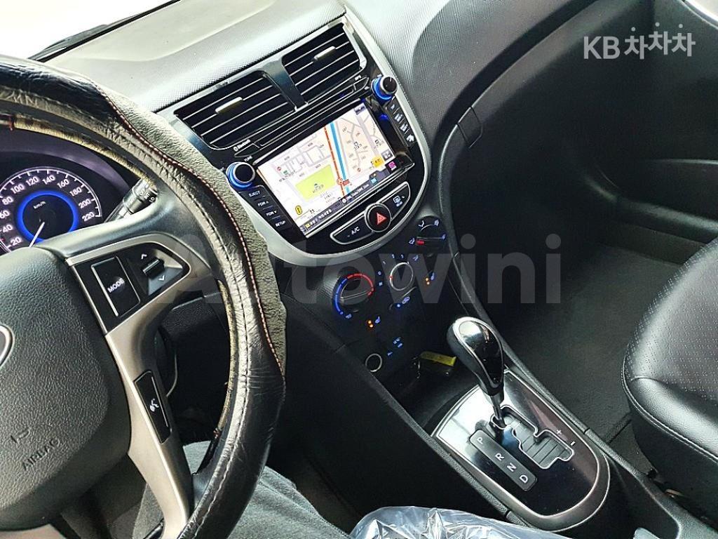 2016 HYUNDAI ACCENT  1.4 VVT MORDERN - 12