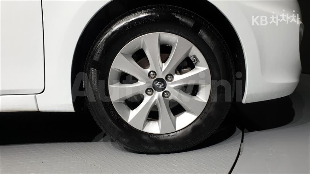 2016 HYUNDAI ACCENT  1.4 VVT MORDERN - 18
