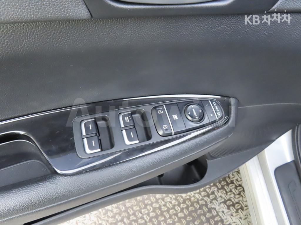 2018 KIA K5 HYBRID 2ND GEN OPTIMA 2.0 NOBLESSE - 11