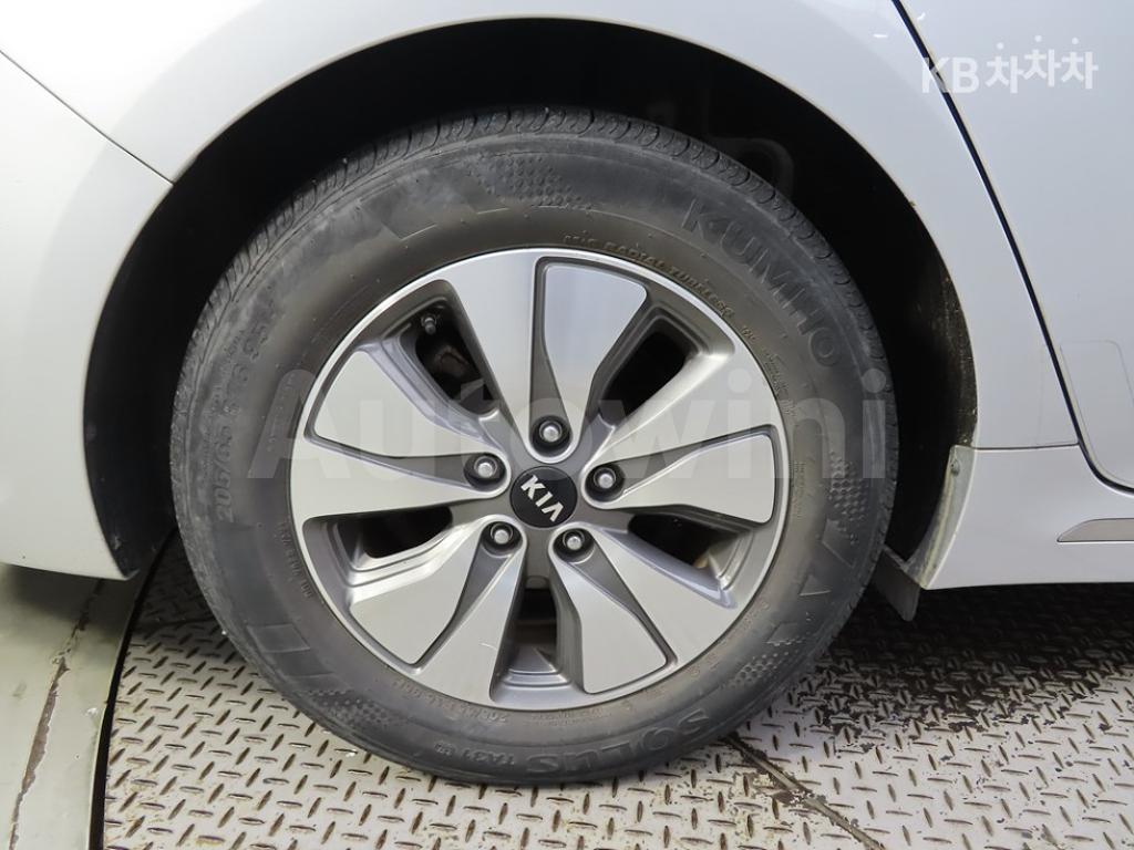 2018 KIA K5 HYBRID 2ND GEN OPTIMA 2.0 NOBLESSE - 20