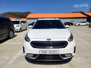KNACC81CGHA014407 2017 KIA NIRO 1.6 NOBLESSE-0