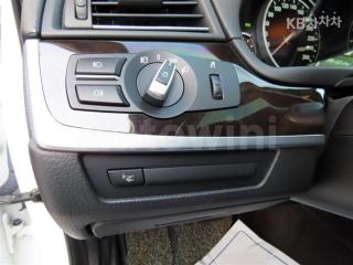 2013 BMW 5 SERIES 520D F10(10~16년) - 10