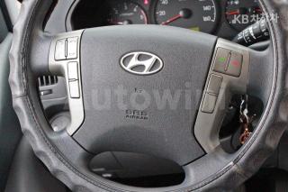 2014 HYUNDAI GRAND STAREX H-1 12 SEATS WAGON CVX LUXURY - 12