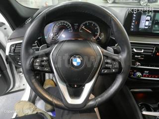 2018 BMW 5 SERIES 520D - 8