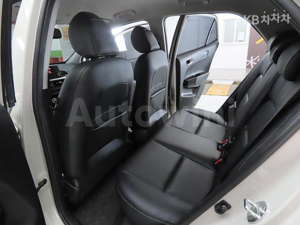 2019 KIA  MORNING JA  LUXURY - 16
