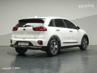 KNACB81CGLA389626 2020 KIA  NIRO 1.6 HEV PRESTIGE-3