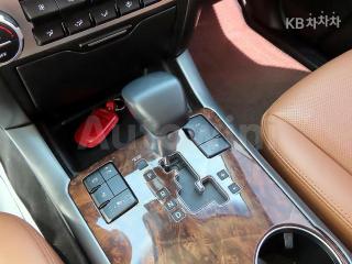 2017 KIA  MOHAVE BORREGO 2WD NOBLESSE 5 SEATS - 10