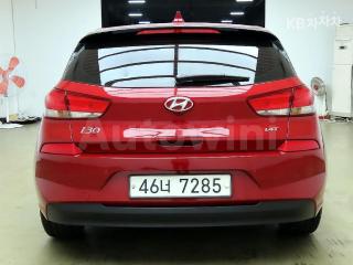 KMHH151AGJU032188 2018 HYUNDAI I30 PD ELANTRA GT 1.4 TURBO STYLE-2