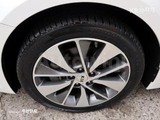 2016 KIA K5 2ND GEN OPTIMA 1.7 DIESEL SX NOBLESSE - 19