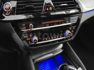 2017 BMW  5SERIES G30  520D M SPORT PACKAGE - 16