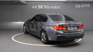 2017 BMW  5SERIES G30  520D M SPORT PACKAGE - 24