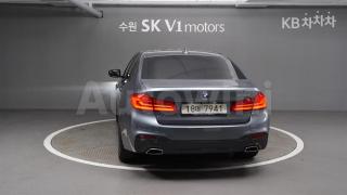 2017 BMW  5SERIES G30  520D M SPORT PACKAGE - 25