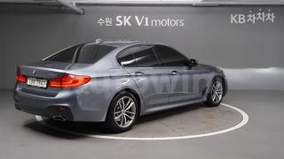 2017 BMW  5SERIES G30  520D M SPORT PACKAGE - 26
