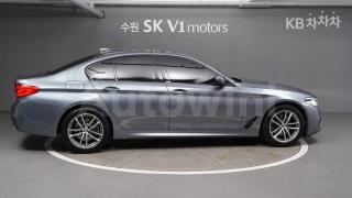 2017 BMW  5SERIES G30  520D M SPORT PACKAGE - 27