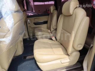 2015 KIA  CARNIVAL SEDONA 9 SEATS 2.2 DIESEL PRESTIGE - 7