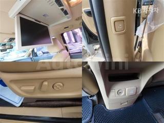 2015 KIA  CARNIVAL SEDONA 9 SEATS 2.2 DIESEL PRESTIGE - 19