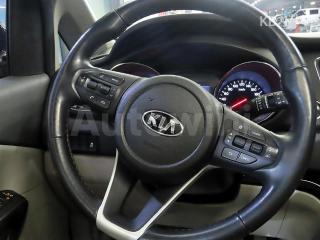 2019 KIA  CARNIVAL SEDONA 9 SEATS 2.2 DIESEL LUXURY - 14