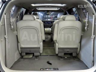 2019 KIA  CARNIVAL SEDONA 9 SEATS 2.2 DIESEL LUXURY - 16