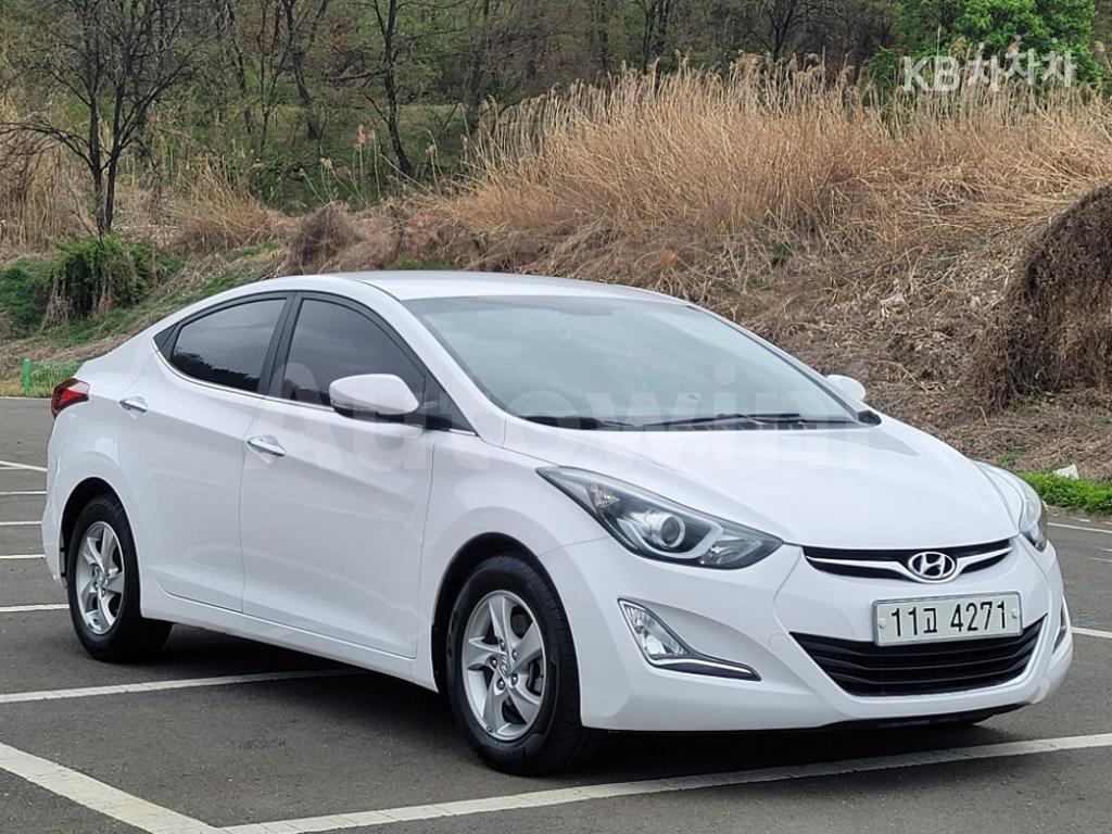 KMHDG41DBGU496202 2016 HYUNDAI  AVANTE ELANTRA 1.6 GDI SMART BASIC-2