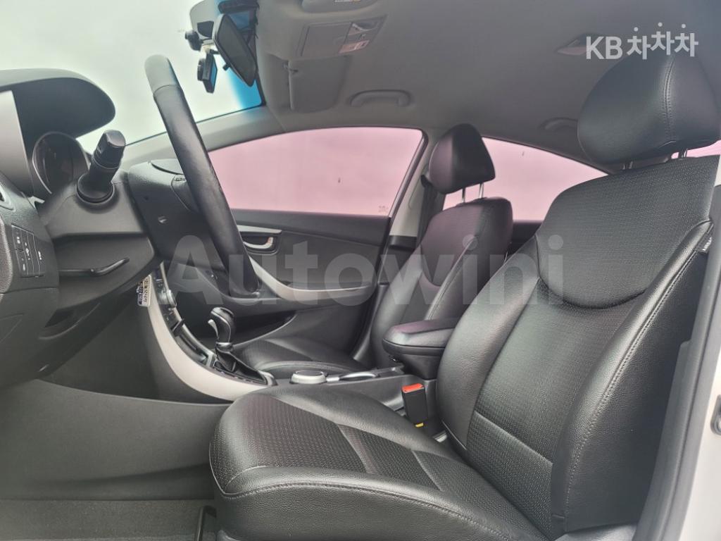 2016 HYUNDAI  AVANTE ELANTRA 1.6 GDI SMART BASIC - 15