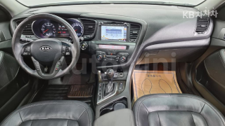 2013 KIA K5 OPTIMA GASOLINE 2.0 GDI PRESTIGE - 17