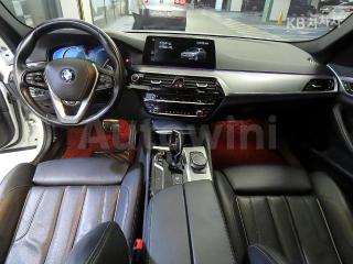 2017 BMW  5SERIES G30  520D M SPORT PACKAGE - 10