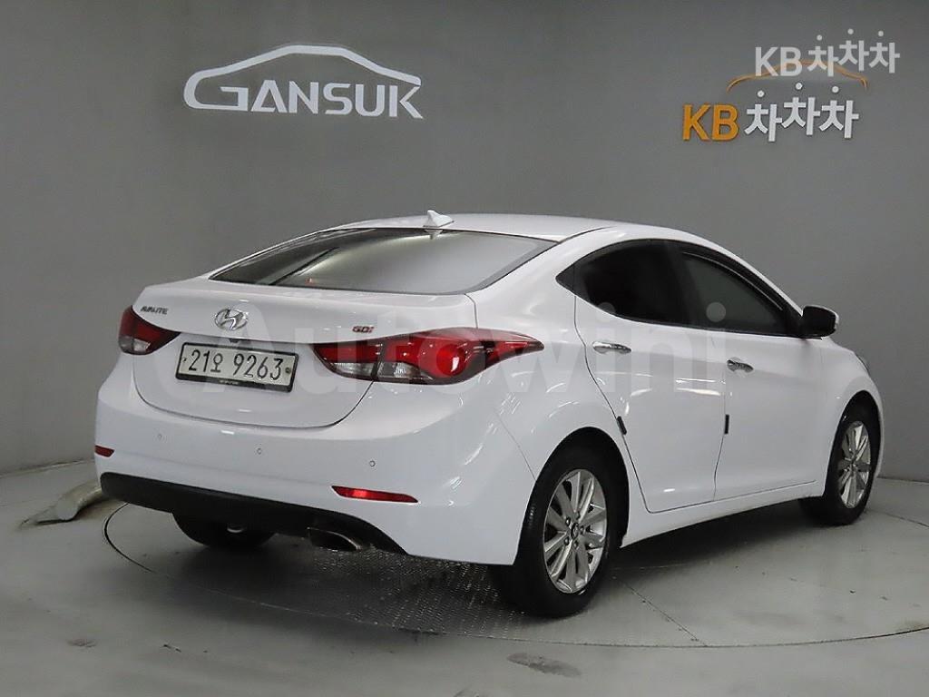 KMHDG41DBGU600963 2016 HYUNDAI  AVANTE ELANTRA 1.6 GDI MORDERN BASIC-3