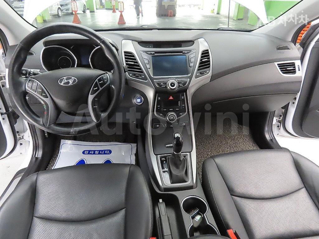 2016 HYUNDAI  AVANTE ELANTRA 1.6 GDI MORDERN BASIC - 8