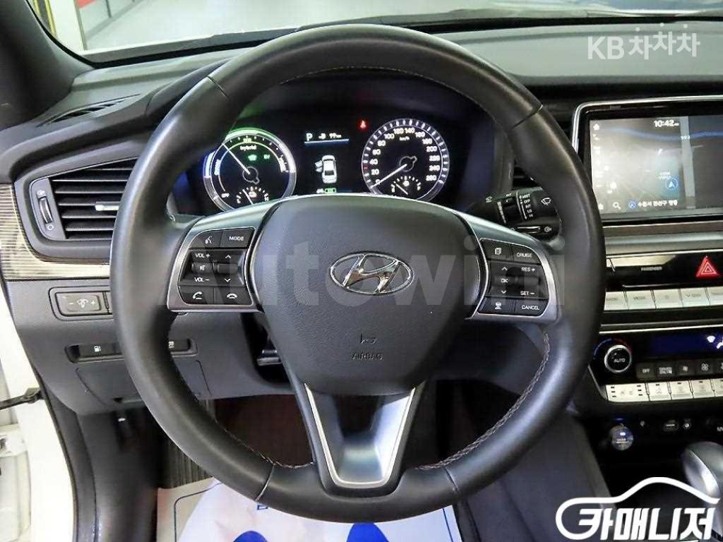2018 HYUNDAI SONATA RISE HYBRID 2.0 HEV PREMIUM - 10