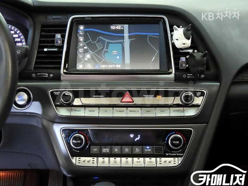 2018 HYUNDAI SONATA RISE HYBRID 2.0 HEV PREMIUM - 12
