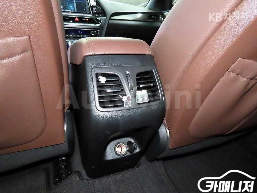 2018 HYUNDAI SONATA RISE HYBRID 2.0 HEV PREMIUM - 16