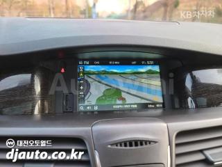 2013 RENAULT SAMSUNG  SM5 PLATINUM RE BASIC - 8