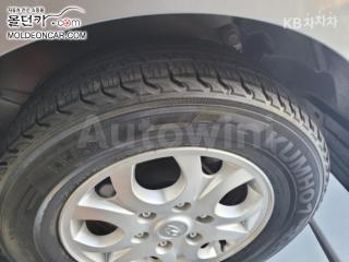 2014 HYUNDAI GRAND STAREX H-1 5 SEATS VAN CVX LUXURY - 9
